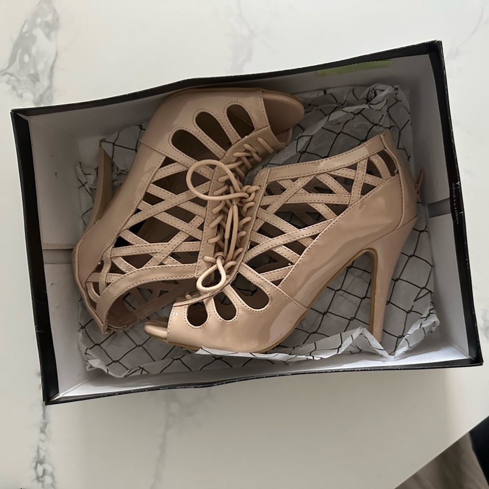 Madden Girl, size 7.5, never worn, nude heels